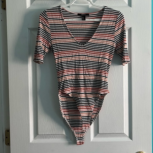 Forever 21 Short Sleeved Bodysuit - Picture 1 of 3